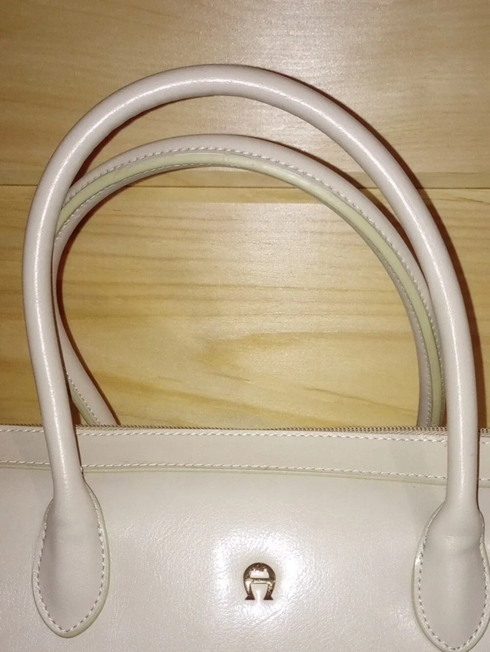 Vintage Etienne Aigner Cream Canvas Tote With Shoulder Strap. Like New Cond.